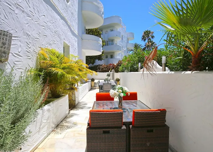Real - Stylish 2 Bedroom By Finest شقة ماربيا