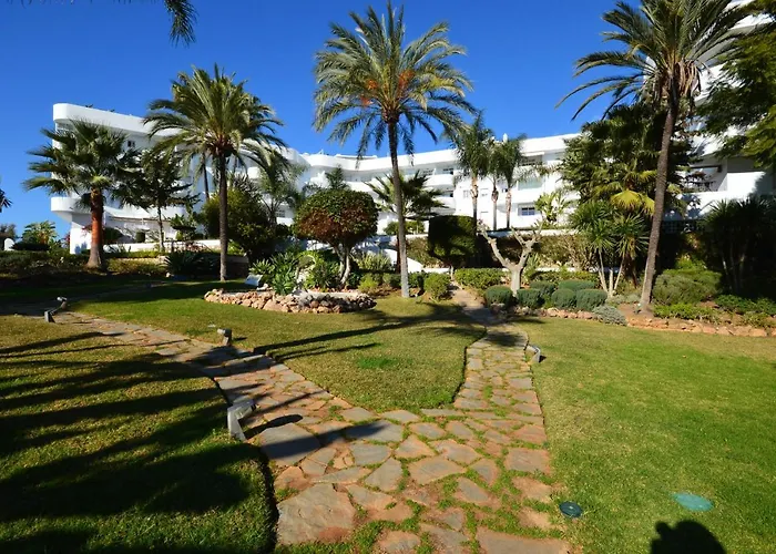 Real - Stylish 2 Bedroom By Finest アパート マルベーリャ