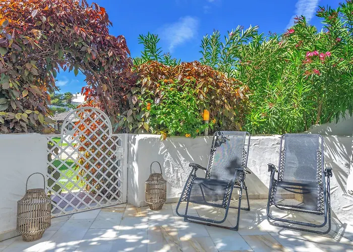 Real - Stylish 2 Bedroom By Finest * מארבלה