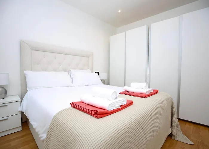 アパート Real - Stylish 2 Bedroom By Finest