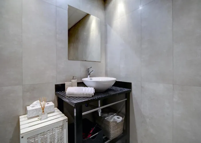 Real - Stylish 2 Bedroom By Finest Appartement *
