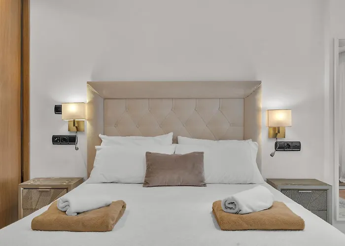 Real - Stylish 2 Bedroom By Finest